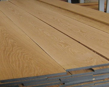 Giá gỗ sồi Mỹ luôn đồng hành với chất lượng