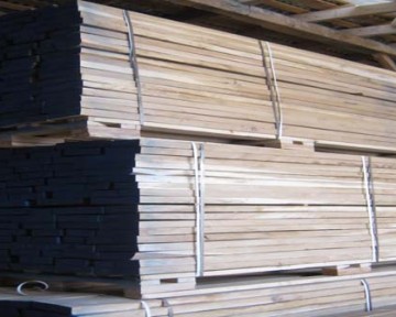 Giá gỗ sồi trắng Mỹ cần cập nhật thường xuyên